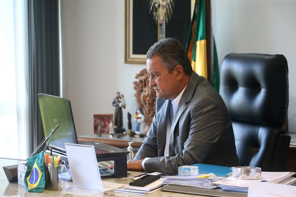 Rui Costa: 'Brasil vai mergulhar no caos em duas semanas por causa da Covid-19'